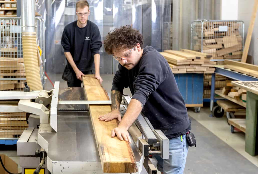 De meubelmakerij van Leven in Stijl in Alkmaar heeft een grote showroom met vele voorbeelden, in de werkplaats maken onze meubelmakers de meest uiteenlopende