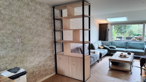 Roomdivider met stalen frame