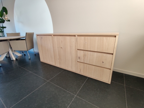 Dressoir met lades en deuren