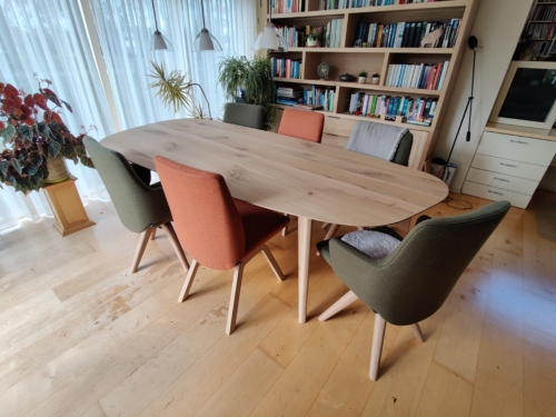 Massief eiken eettafel