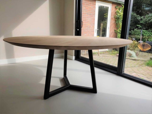 Ronde tafel voor 6 stoelen